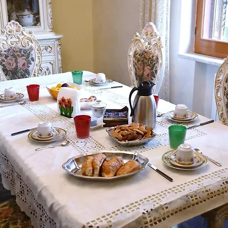 B&B Colazione Da Lolly 4*